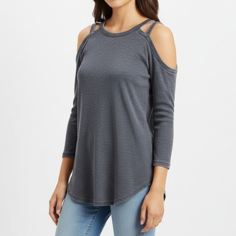Chaser Women's Gray Cold Shoulder Knit Top‎ Long Sleeve Size M